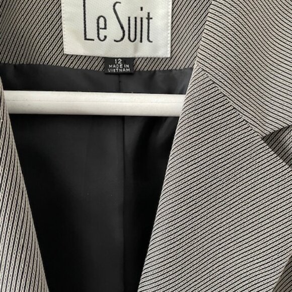 Le Suit Jacket - VTG -classic Jacket - straight side - herringbone ptn.  size 12 - Picture 2 of 9